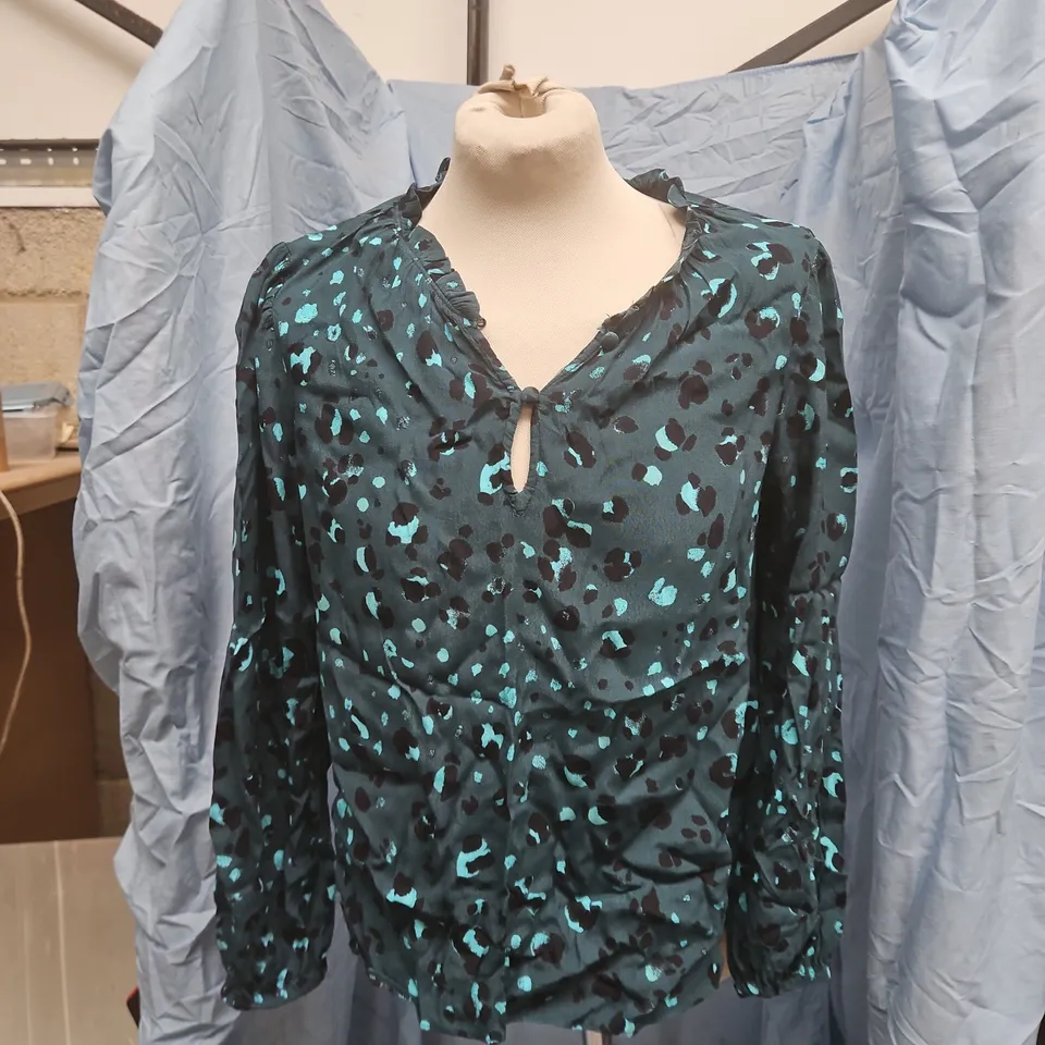 OLIVER BONAS WOMEN'S BLOUSE – TEAL/BLACK PRINT, UK 10