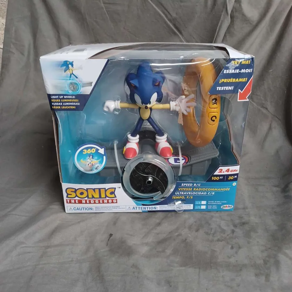 BOXED SONIC THE HEDGEHOG SPEED RC VEHICLE FIGURE