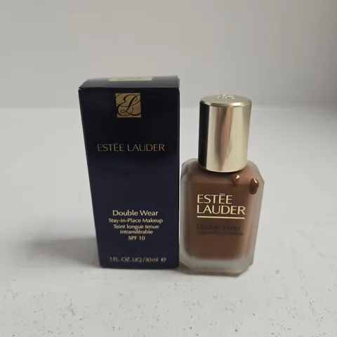 BOXED ESTÉE LAUDER DOUBLE WEAR STAY-IN-PLACE MAKEUP SPF 10 – 7N1 DEEP AMBER (30ML)