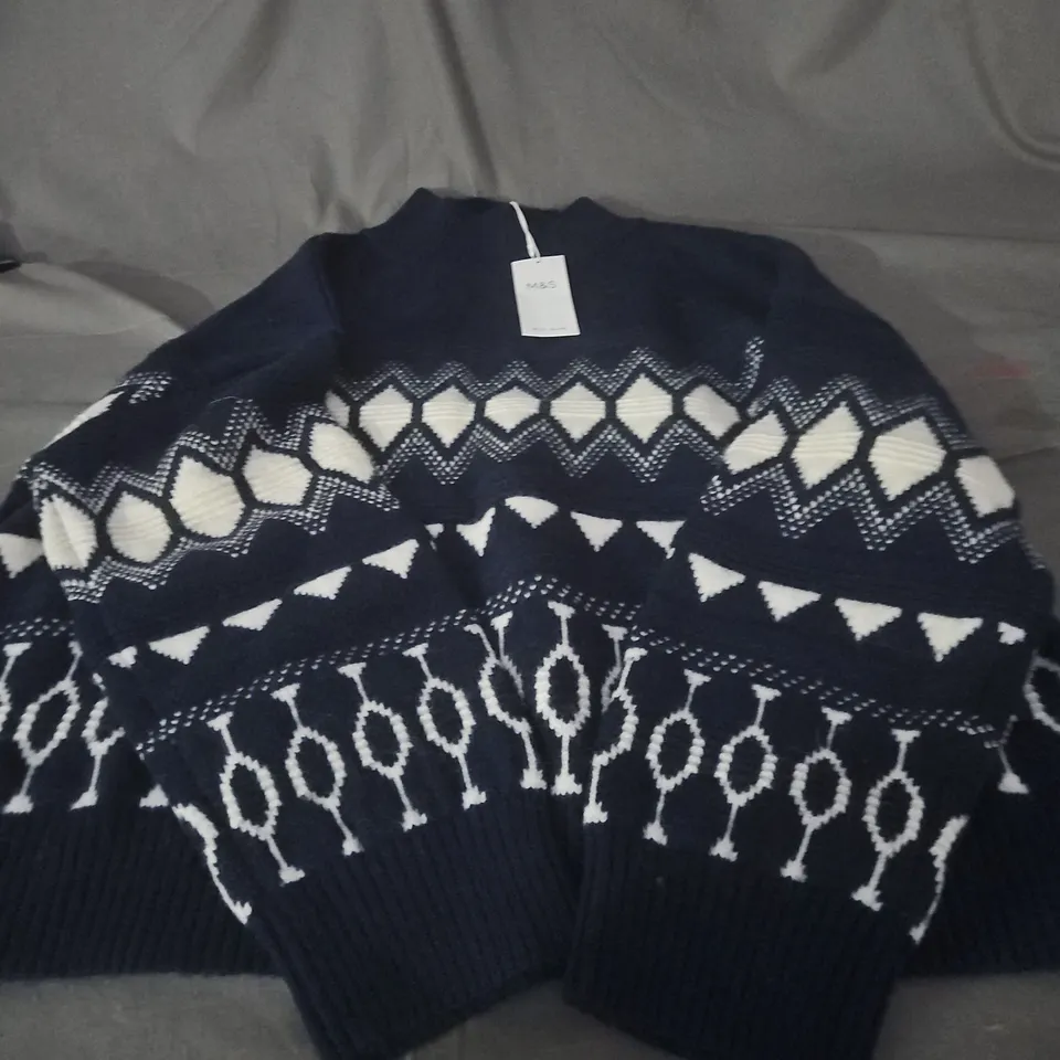 M&S WOOL BLEND KNIT JUMPER – NAVY WITH GEOMETRIC PATTERN – SIZE M