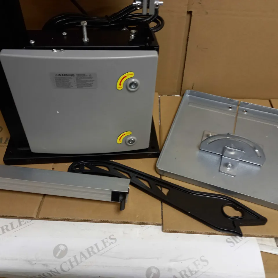 DRAPER TWO WHEEL BANDSAW