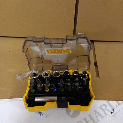 DEWALT SCREWDRIVER BIT ACCESSORY SET