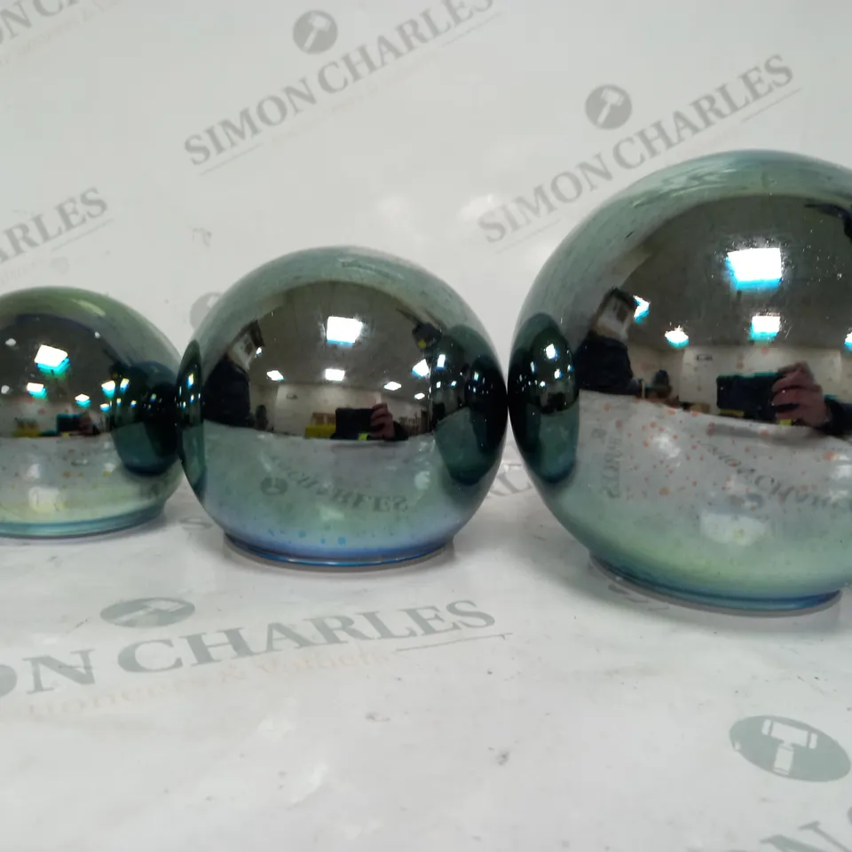 BUNDLEBERRY BY AMANDA HOLDEN SET OF 3 INFINITY SPHERES - GUNMETAL