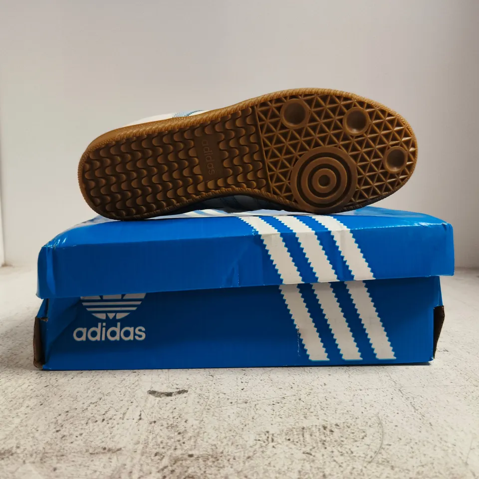 BOXED PAIR OF ADIDAS SAMBA JANE WOMEN'S SHOES IN WHITE/BLUE SIZE 6