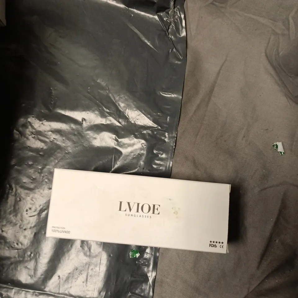 BOX OF APPROXIMATELY 20 ASSORTED SUNGLASSES/GLASSES