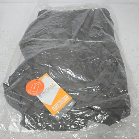 REGATTA ISOLITE 10000 JACKET – BLACK - L