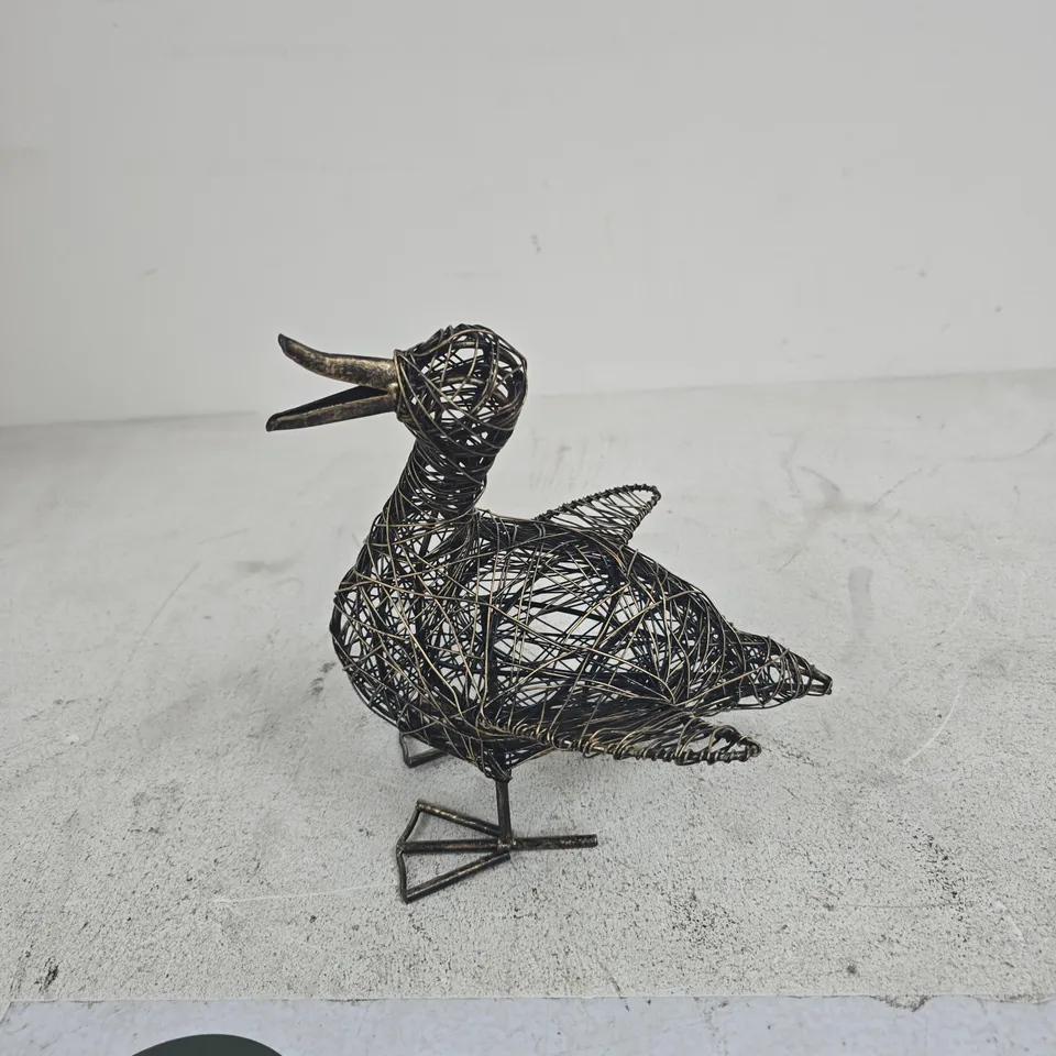 WIRE BIRD SCULPTURE – HANDCRAFTED METAL ARTWORK