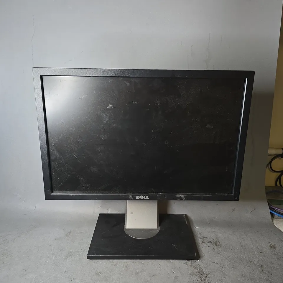 DELL BLACK MONITOR - MODEL UNSPECIFIED 