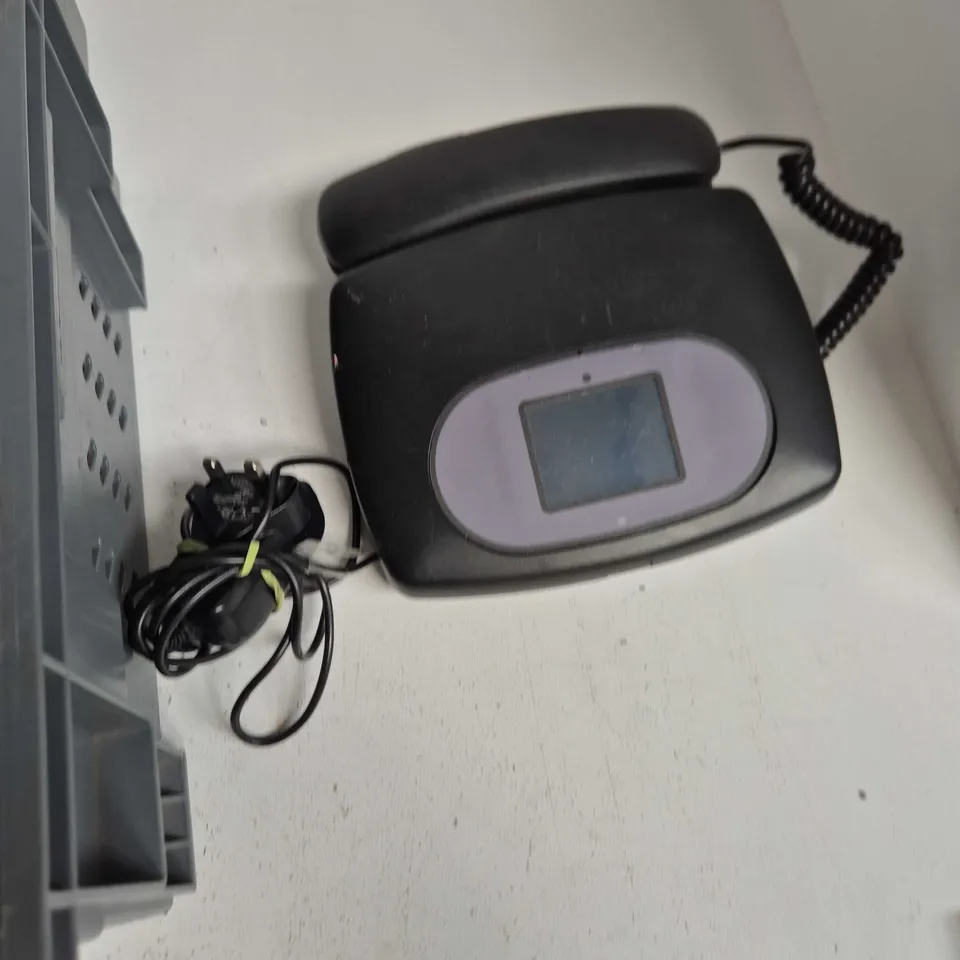 TOTE OF APPROXIMATELY 8 ASSORTED ITEMS TO INCLUDE: LANDLINE PHONE