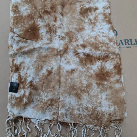 LOT OF 6 BRAND NEW TEXTURED SCARFS IN NATURAL