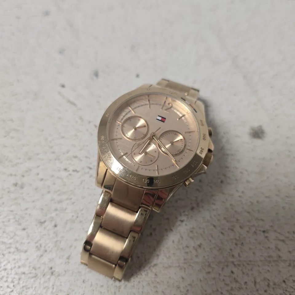 TOMMY HILFIGER CHRONOGRAPH WRISTWATCH – ROSE GOLD TONE
