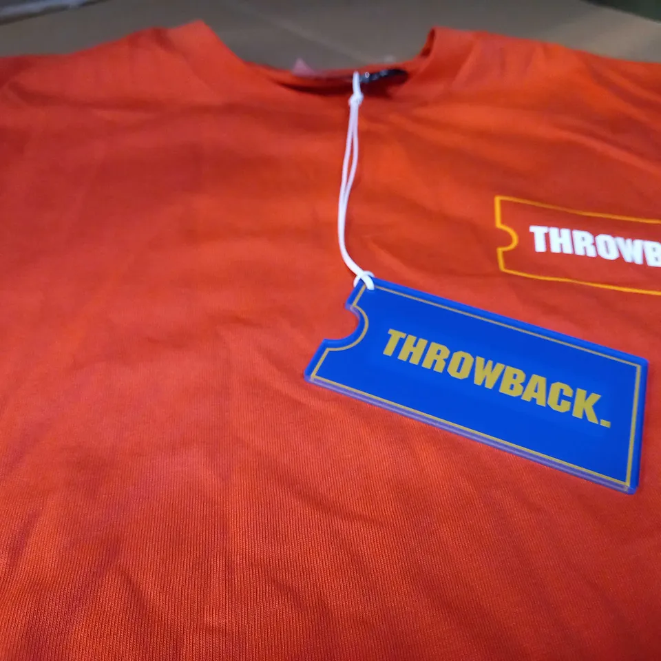 THROW BACK ORANGE/SLOGAN T-SHIRT - MEDIUM