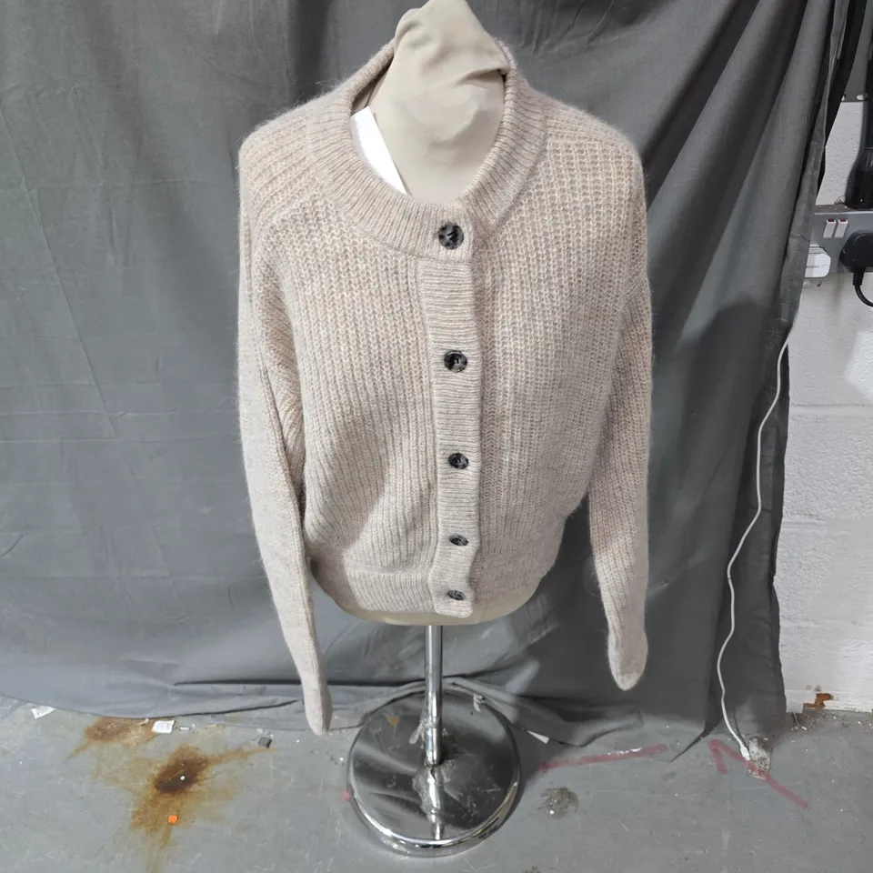 HUSH CHUNKY RIBBED KNITTED CARDIGAN – OATMEAL – SIZE M/L