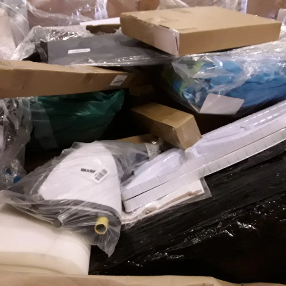 PALLET OF ASSORTED PRODUCTS INCLUDING STRING LIGHTS, ROUND SIDE TABLE, ROLLING STOOL, WALLPAPER, SHOE RACK