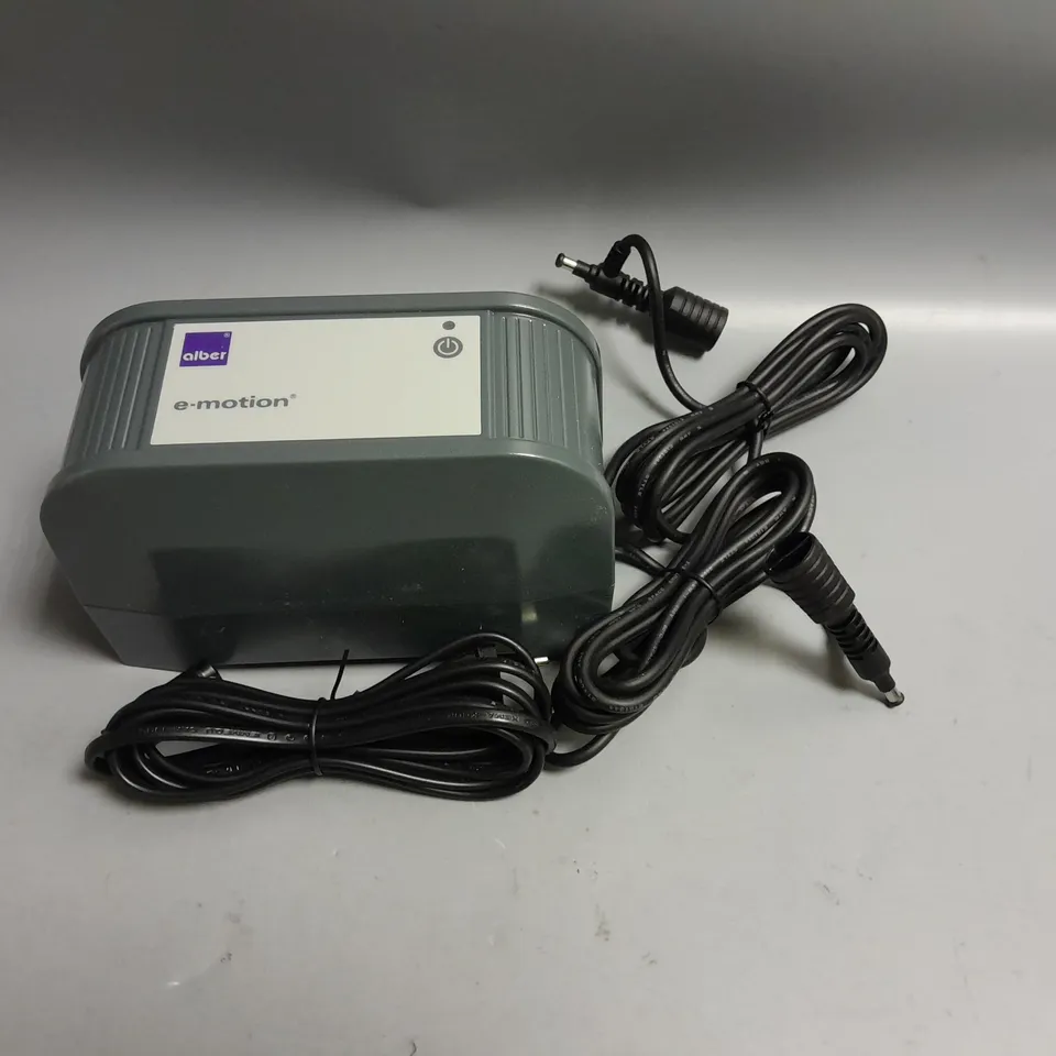 BOXED ALBER E-MOTION CHARGING DEVICE