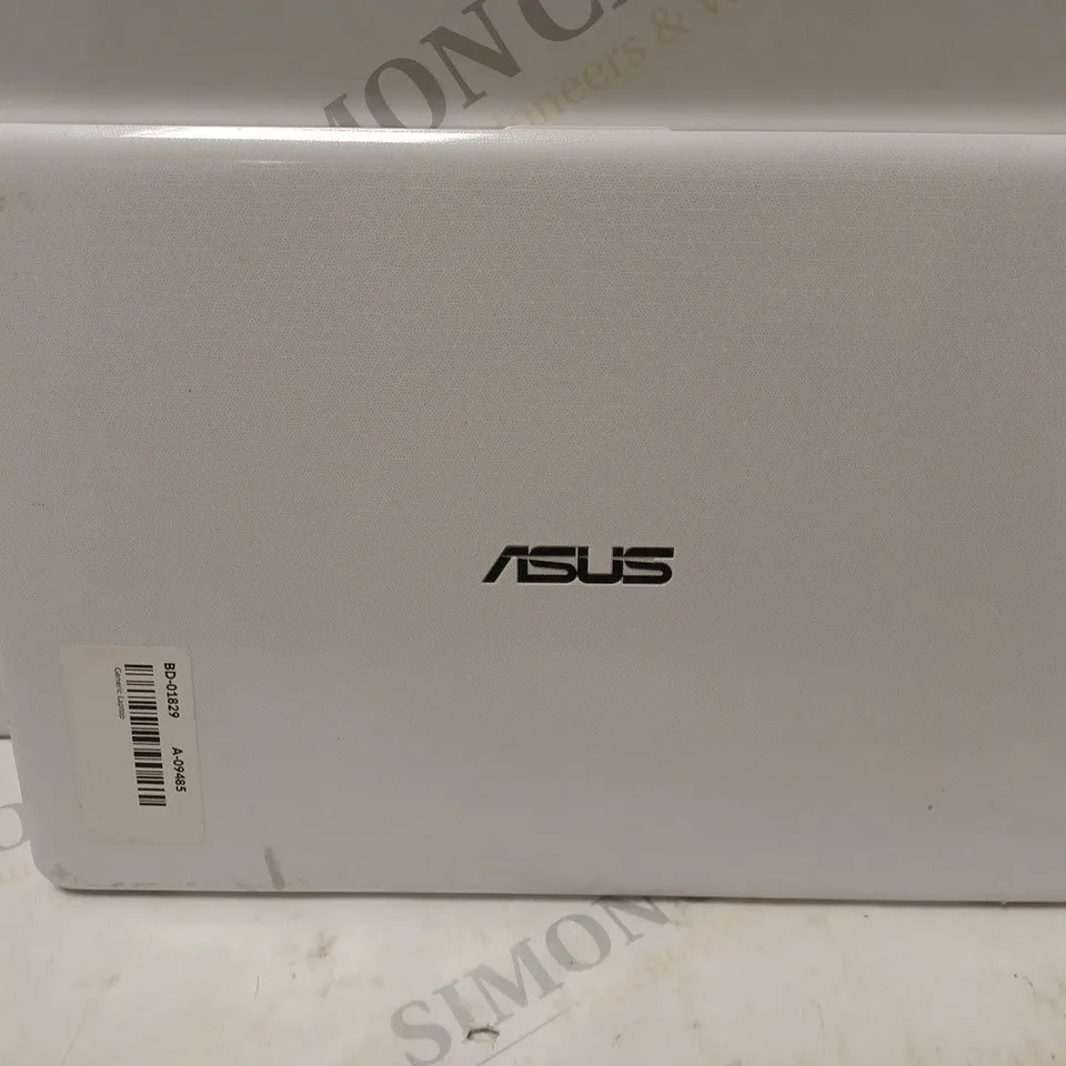 ASUS NOTEBOOK PC - E203N