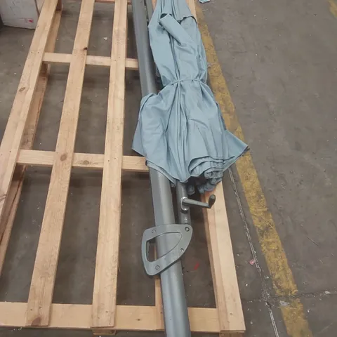 DESIGNER CANTILEVER PARASOL WITH BLUE SHADE
