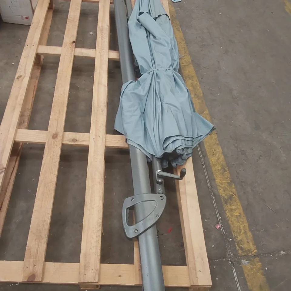 DESIGNER CANTILEVER PARASOL WITH BLUE SHADE
