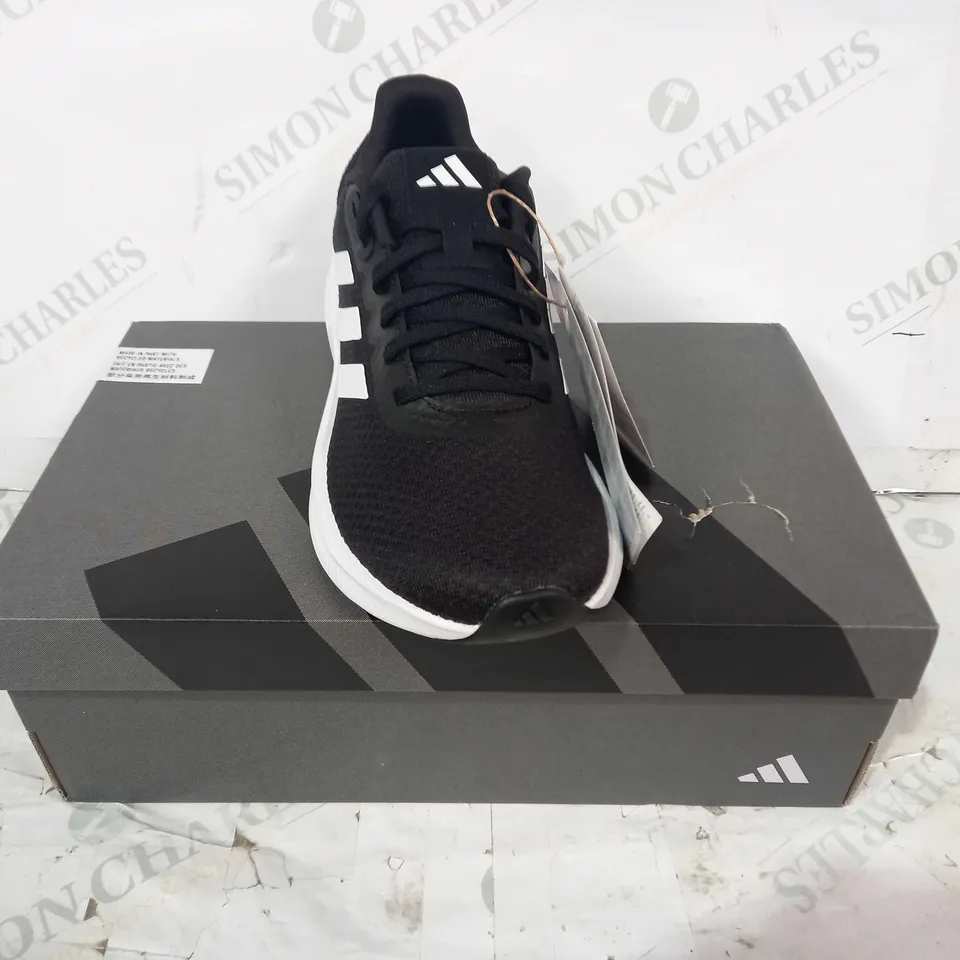 BOXED PAIR OF ADIDAS RUNFALCON 3.0 W SHOES IN BLACK/WHITE UK SIZE 5.5