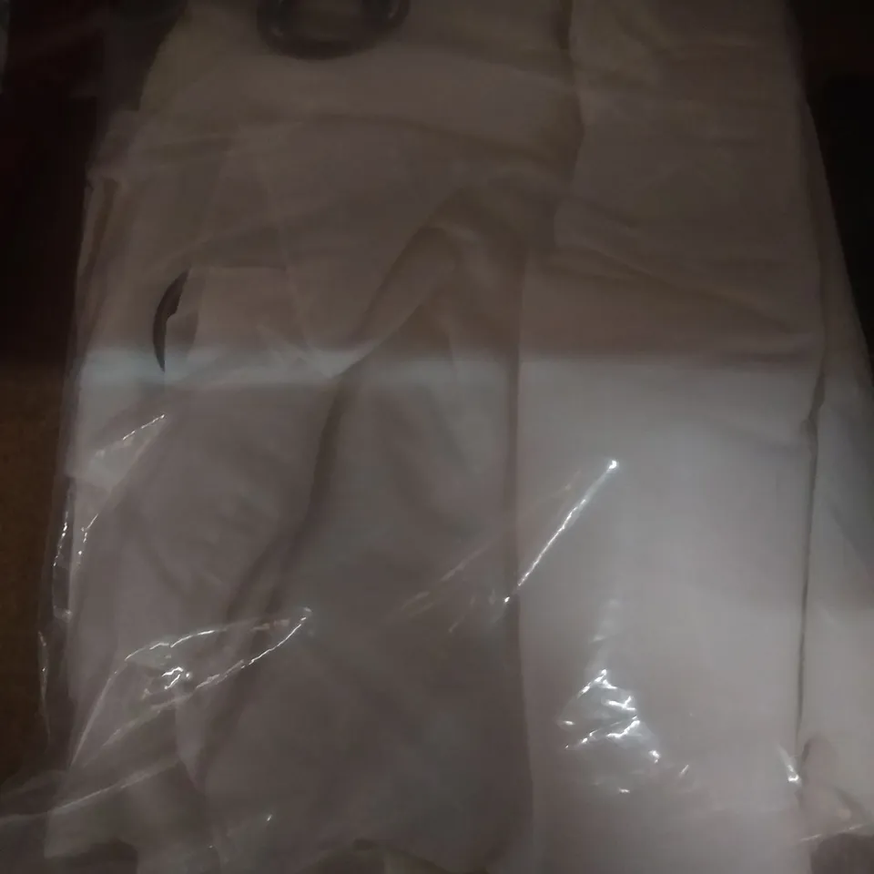 100% COTTON EYELET CURTAINS WHITE