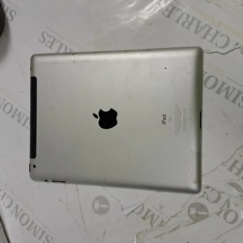 APPLE IPAD MODEL A1396 16GB SILVER