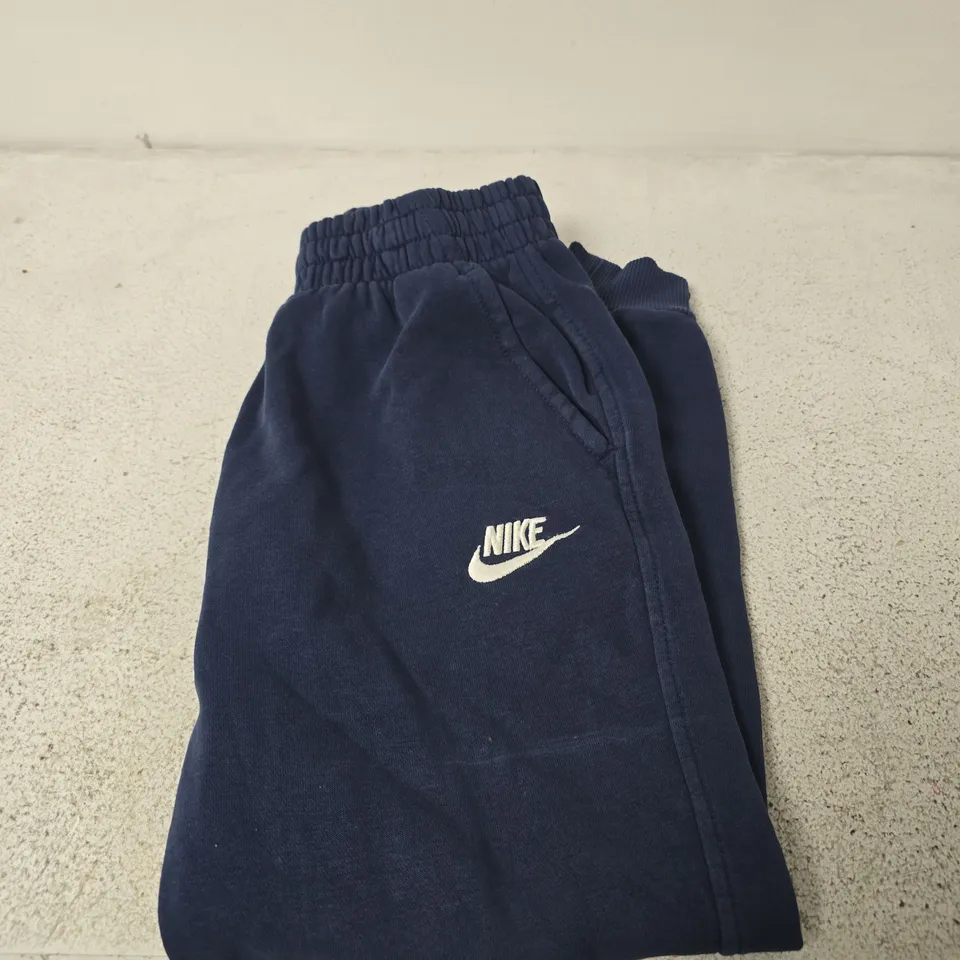 NIKE KIDS' NAVY JOGGERS– 128-137 CM (UK AGE 7-9) (S) – MADE IN VIETNAM