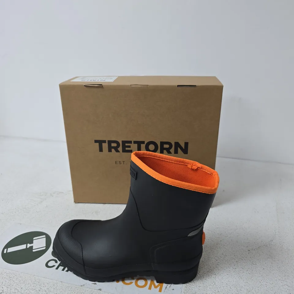 BOXED TRETORN NIMIS BLACK RUBBER BOOT – UK 6.5 (EU 40)