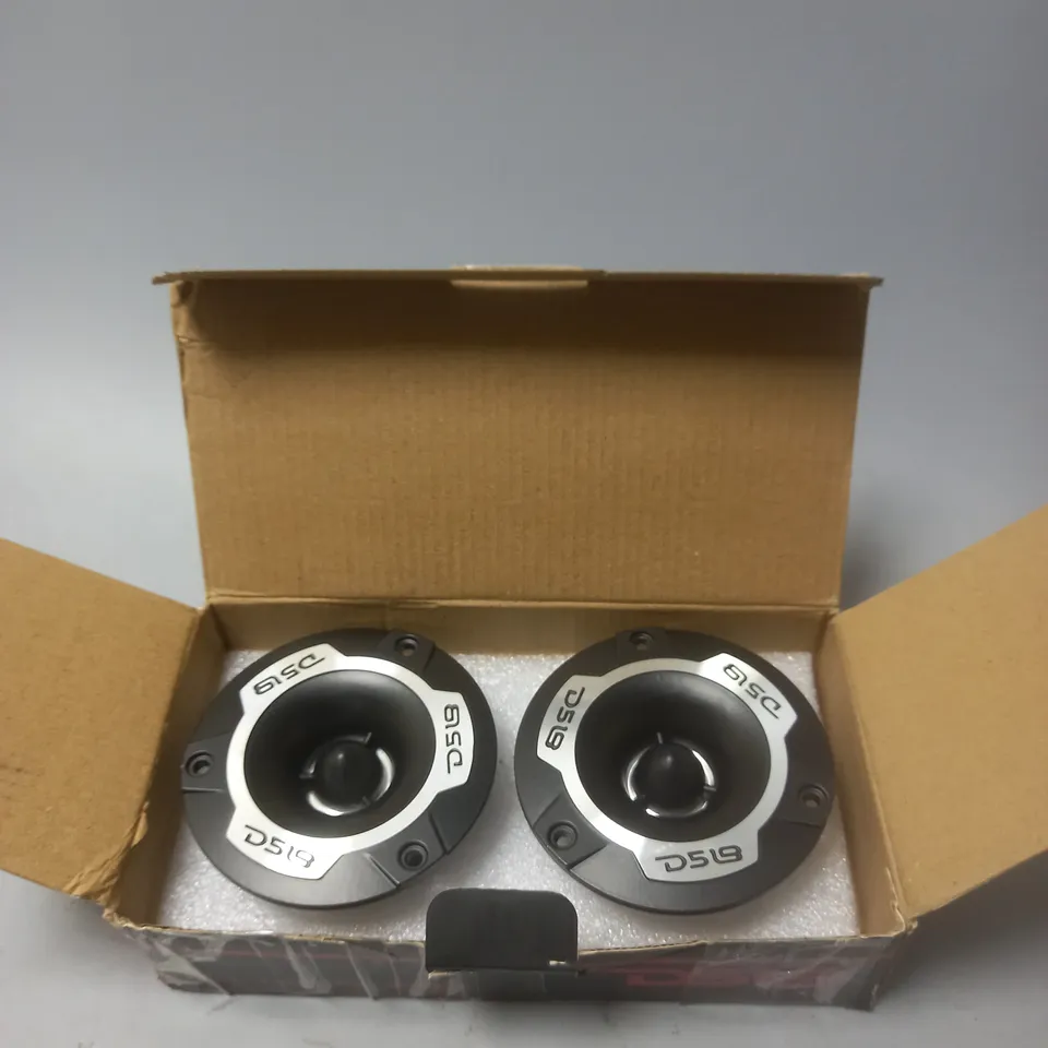 DS18 PRO-TWX1/SL SILVER 
