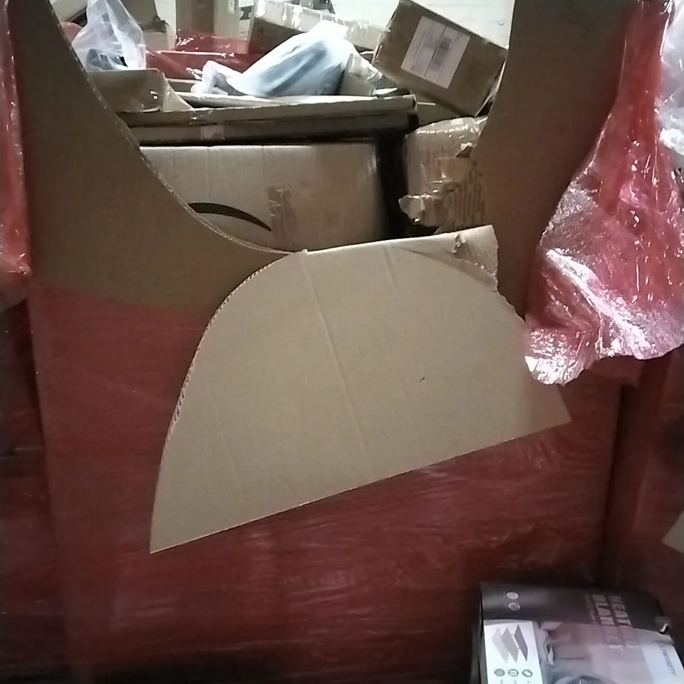 PALLET OF HOUSEHOLD ITEMS TO INCLUDE MATTRESS TOPPER, RUG, HEATED BLANKET,  120Z RIPPLE WALL PAPER CUP AND OTHER ASSORTED ITEMS...