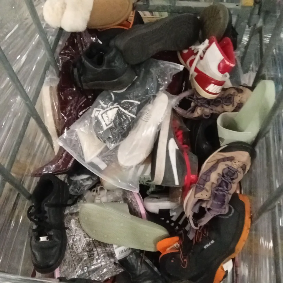 CAGE TO CONTAIN A LARGE QUANTITY OF DESIGNER SHOES. BRANDS, SIZES AND CONDITIONS VARY - CAGE NOT INCLUDED 