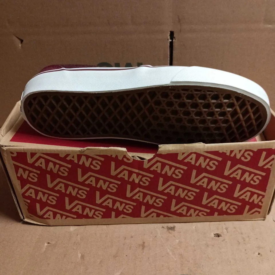 BOXED PAIR OF VANS ATWOOD BURGUNDY/WHITE SNEAKERS – WOMEN'S UK 3 
