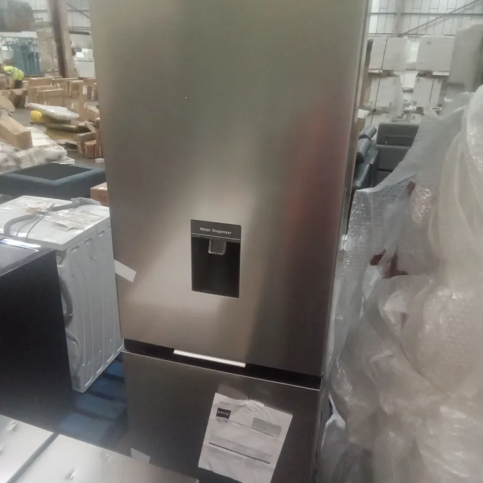 HISENSE 55CM TOTAL NO FROST COMBI FRIDGE SILVER WITH WATER DISPENSER RRP £299