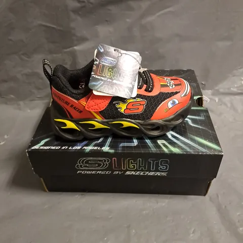 BOXED PAIR OF SKECHERS KIDS LIGHT UP WHEEL BUDDIES SHOES IN RED/BLACK SIZE UK 6