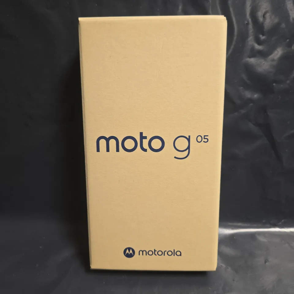 BOXED MOTOROLA MOTO G 05 4+64GB IN DENIM BLUE - MC43C