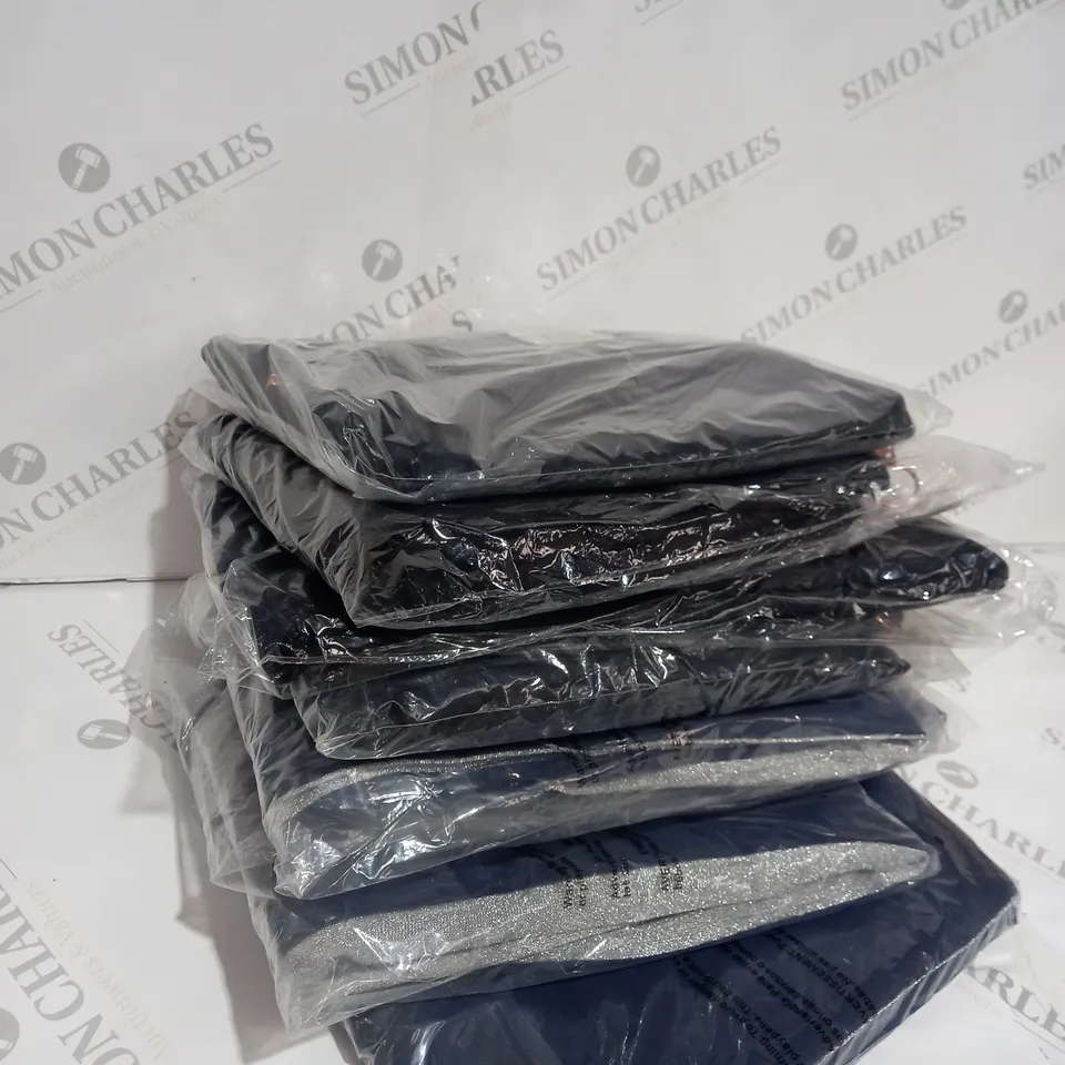 BOX OF CLOTHING ITEMS TO INCLUDE 5 X NAVY JEANS WITH ROSE GOLD ZIPS & 5 X NAVY JOGGING BOTTOMS WITH SILVER STRIPES 