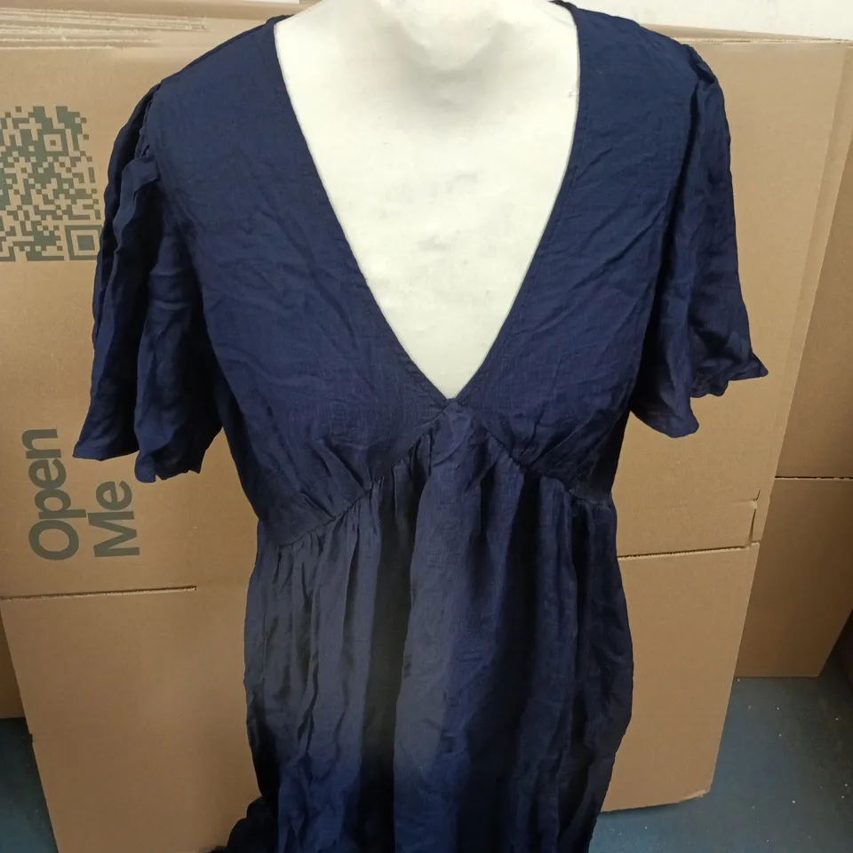 WOMENS NAVY MAXI V NECK DRESS - SIZE 16
