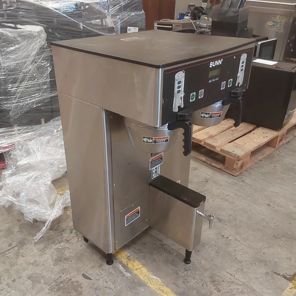 BUNN DUAL FT DOUBLE COFFEE BREWER