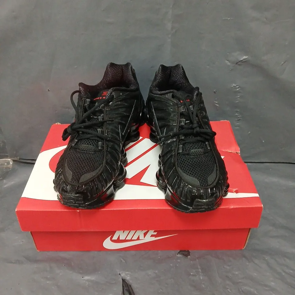 BOXED PAIR OF NIKE SHOX TL TRAINERS - 4.5