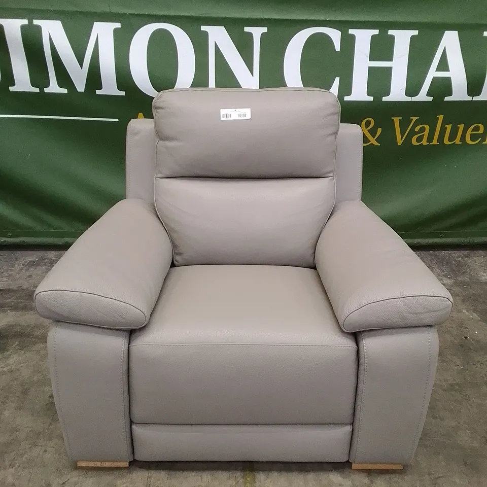 QUALITY ITALIAN DESIGNER MORENO CHAIR WITH SMALL ARMS - LIGHT GREY LEATHER