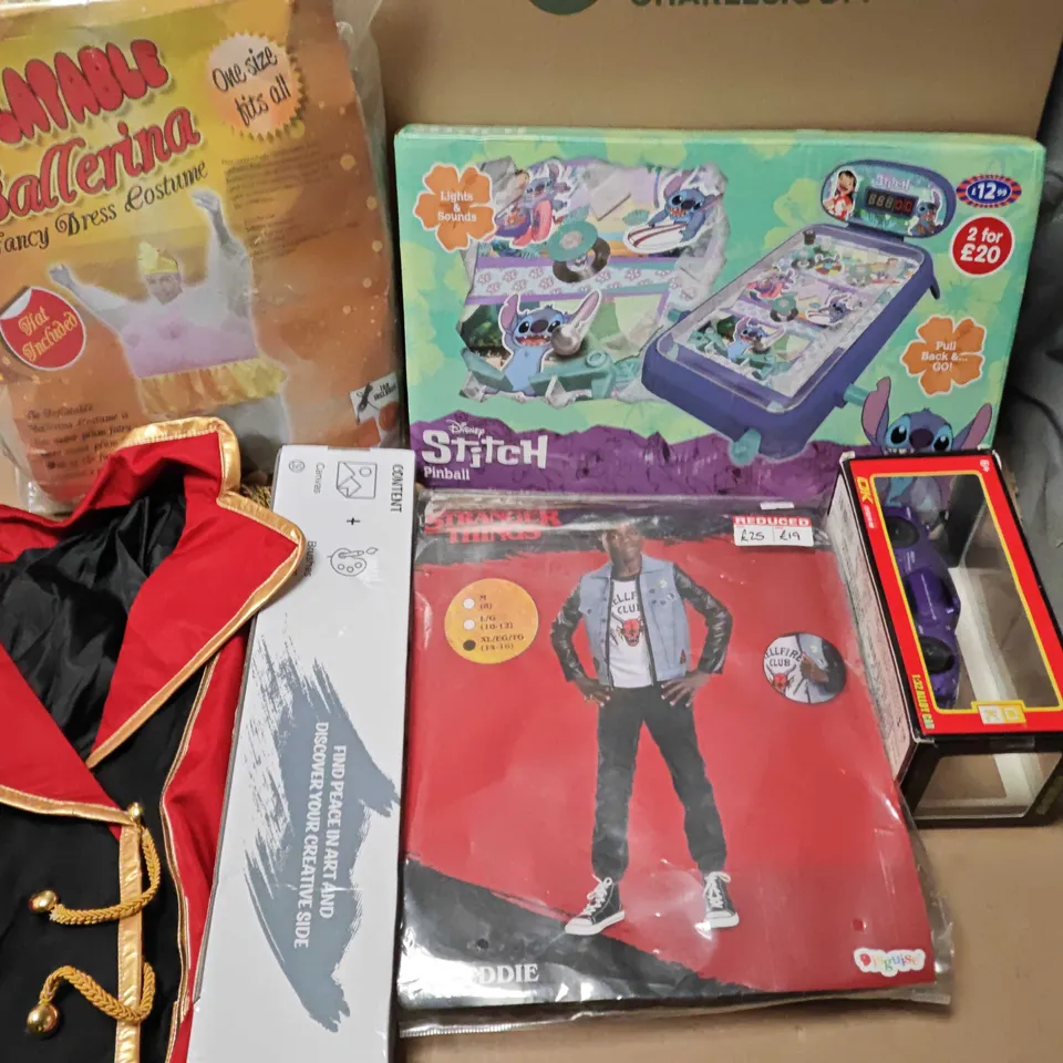LOT OF APPROXIMATELY 15 ASSORTED TOYS AND GAMES TO INCLUDE DRESS UP ITEMS, DIE-CAST CAR AND BEYBLADE ARENAS