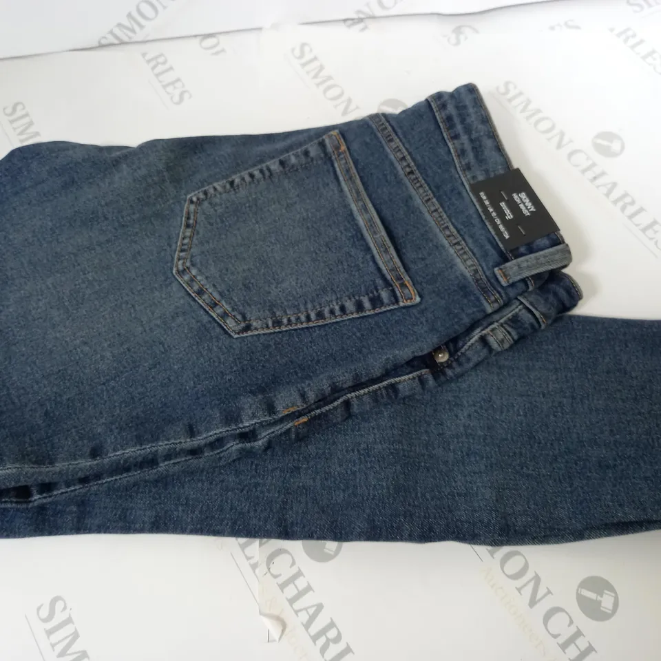 DIVIDED HIGH WAIST JEANS - UK 10