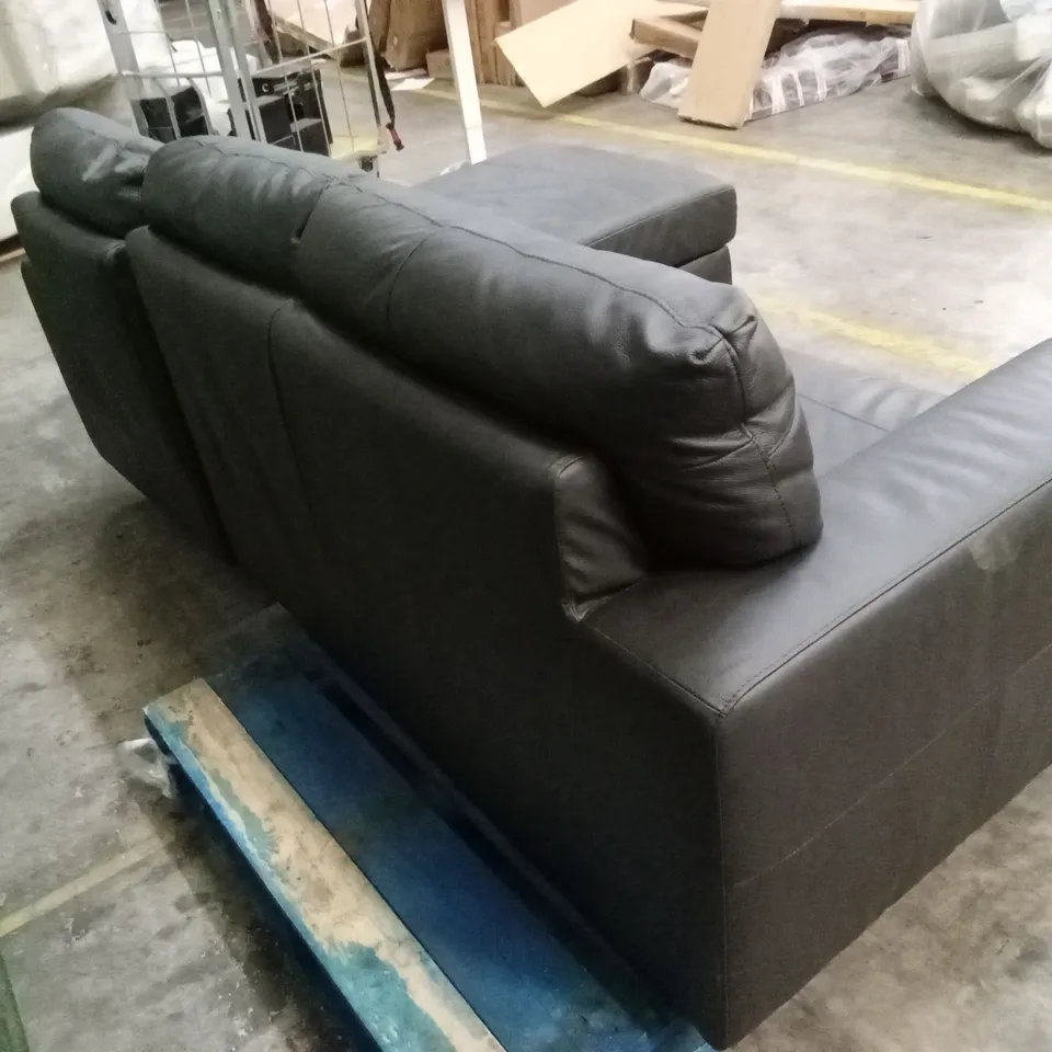 HAMPSHIRE ITALIAN LEATHER RIGHT HAND 3 SEATER CHAISE RRP £1699