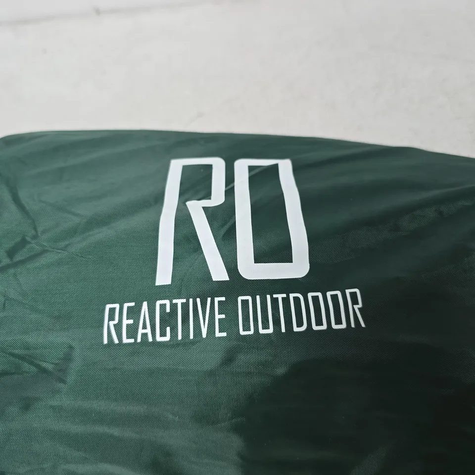 Reactive Outdoor camping tent in green roll bag