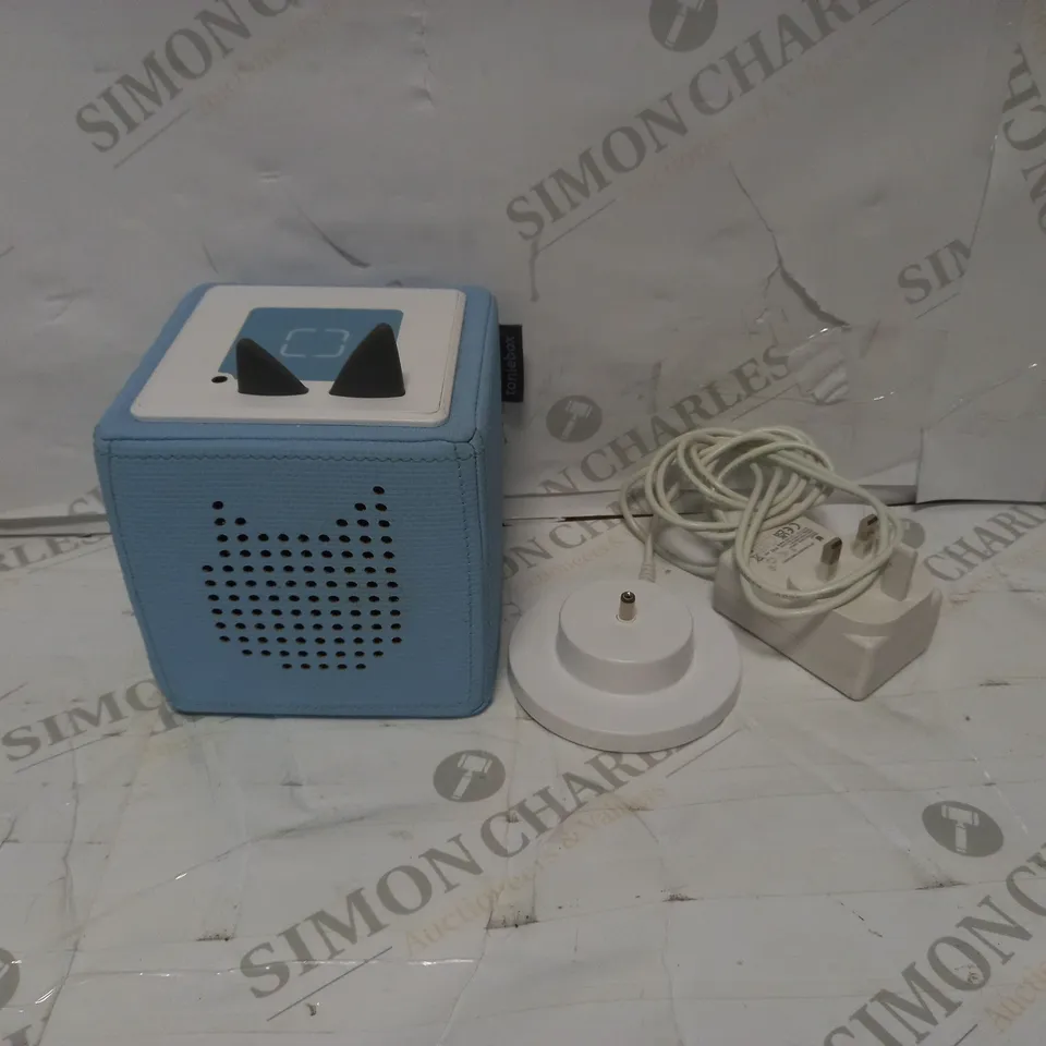 TONIES TONIEBOX STARTER KIT - LIGHT BLUE  RRP £79.99
