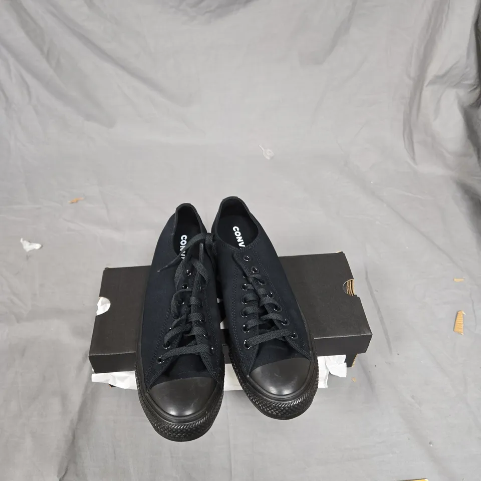CONVERSE CHUCK TAYLOR ALL STAR BLACK MONOCHROME SNEAKERS – UK 9 (MEN'S)