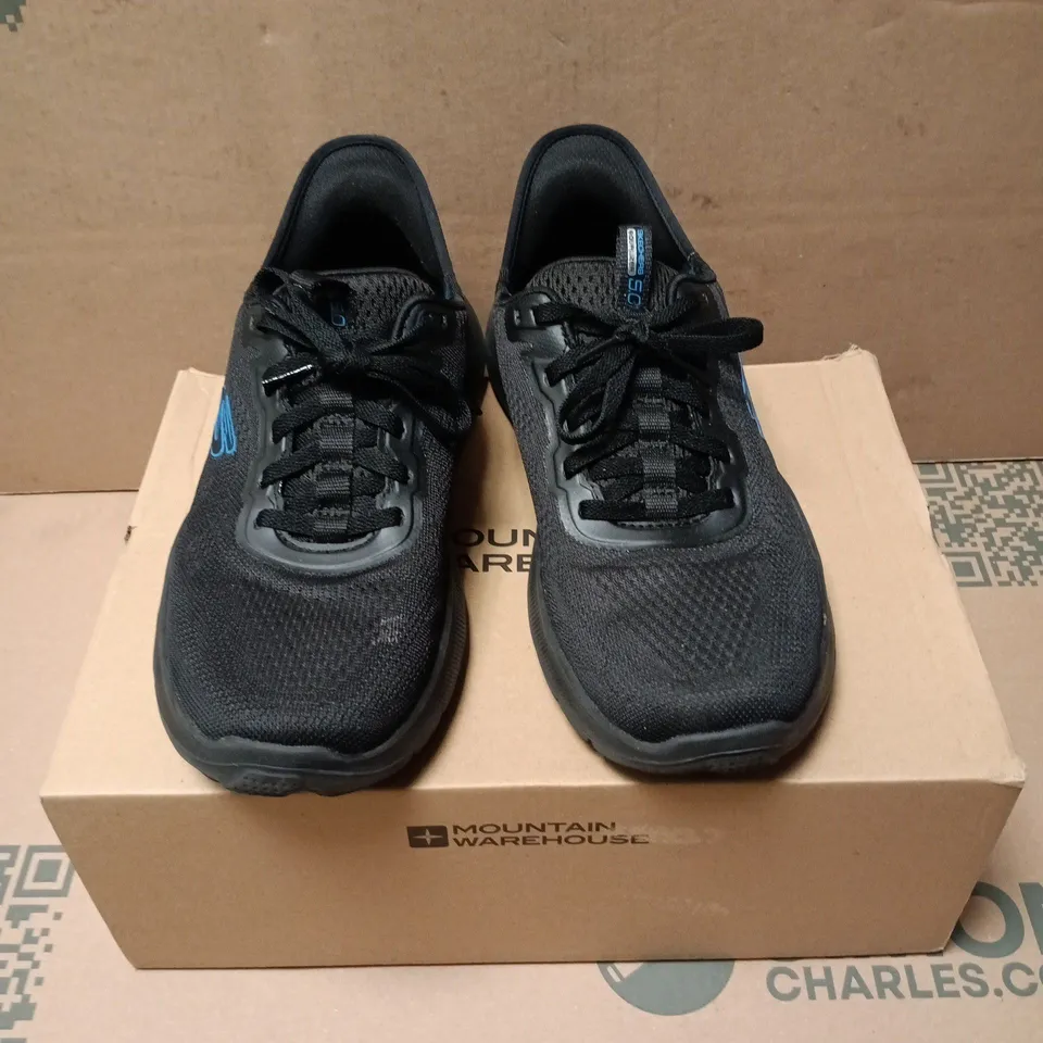 BOXED PAIR OF MOUNTAIN WAREHOUSE PATH OUTDOOR WATERPROOF WALKING SHOES IN BLACK - UK 8