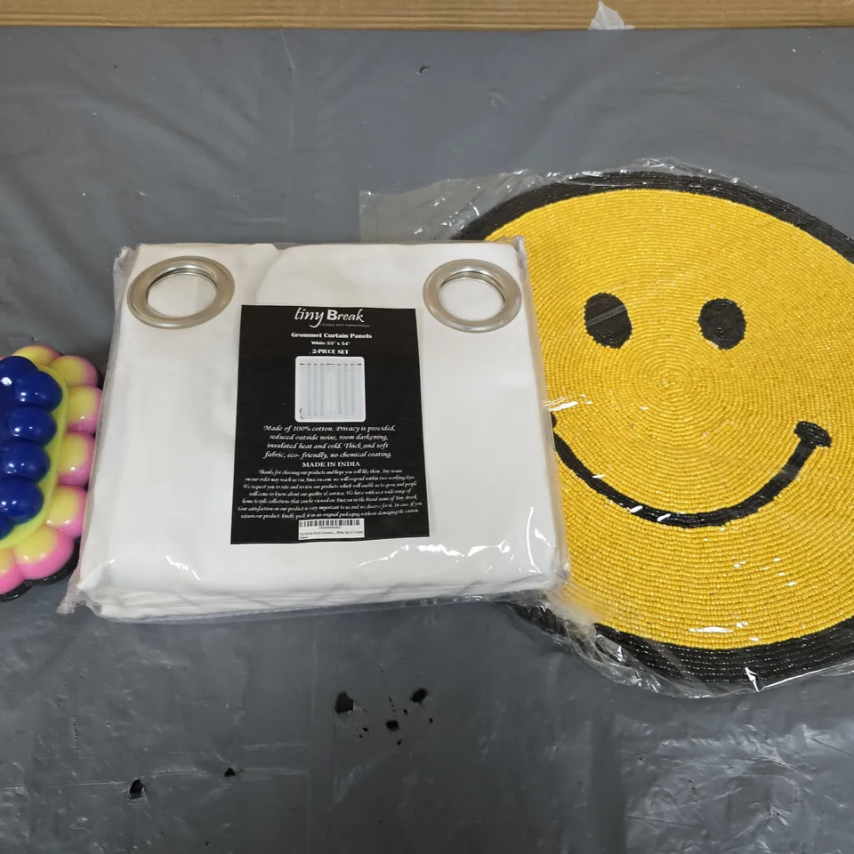 BOX OF ASSORTED ITEMS TO INCLUDE - ROUND YELLOW SMILEY COATERS; CURTAIN PANELS 2-PIECE SET; DECORATIVE BEAD ORNAMENT