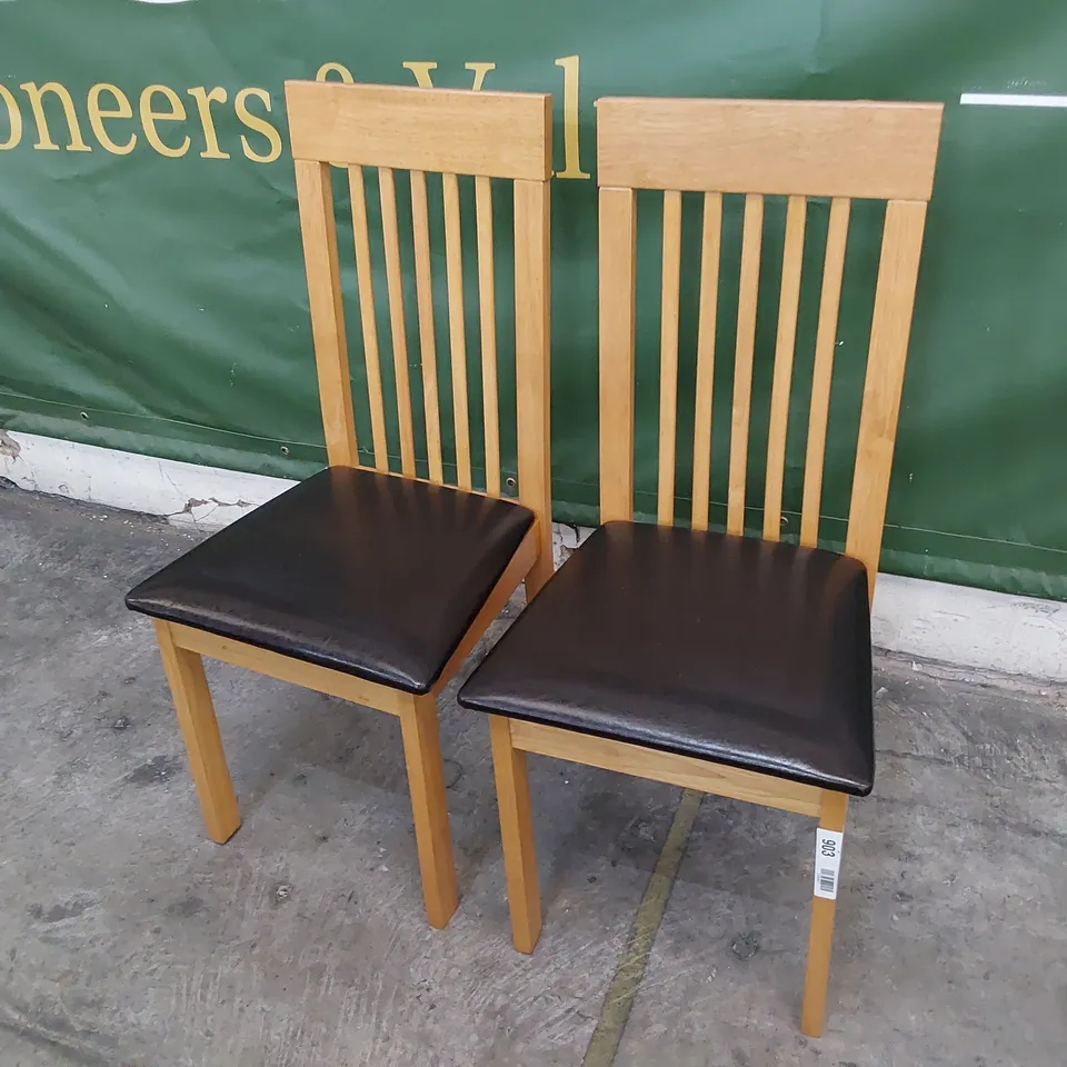 PAIR OF NATURAL WOOD DINING CHAIRS BROWN PU SEATS