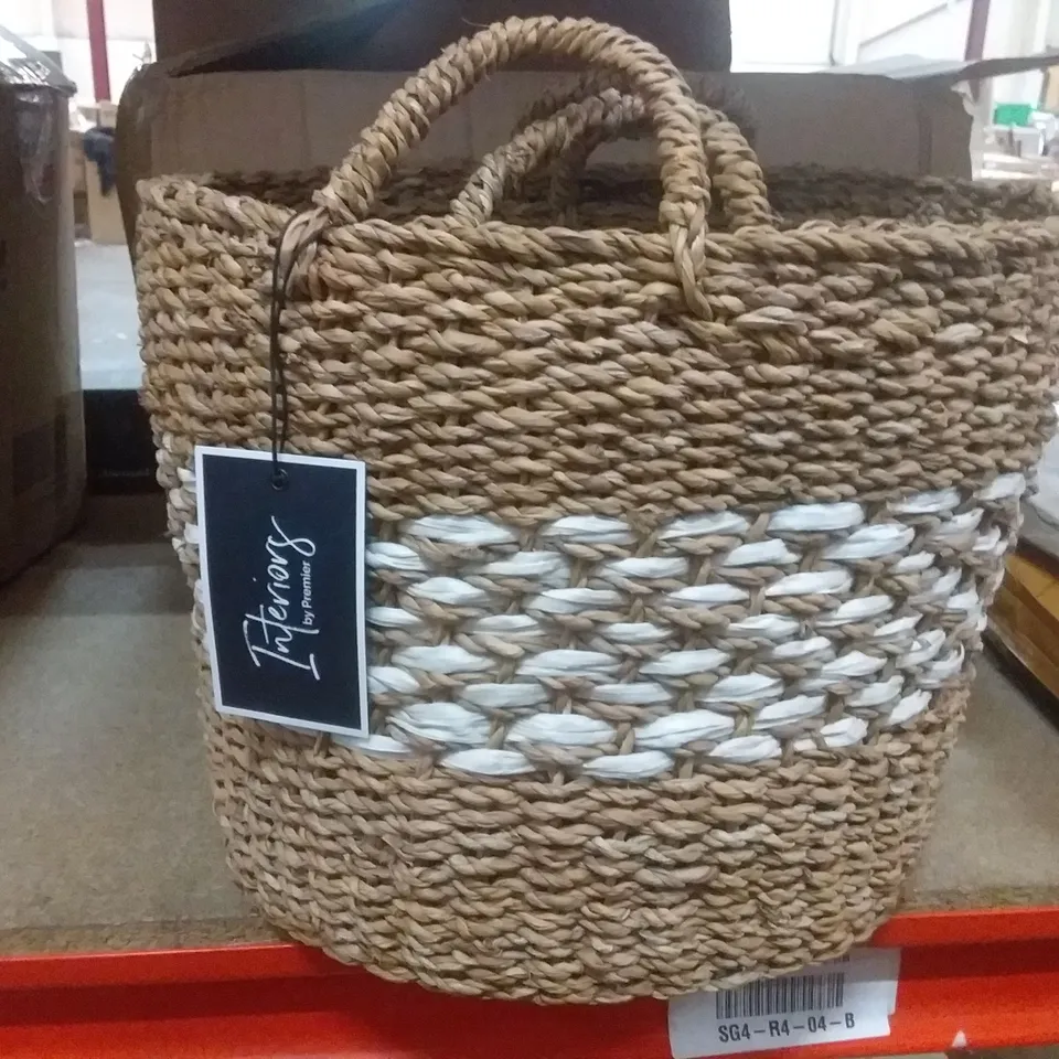 BOXED WICKER 2 PIECE BASKET SET