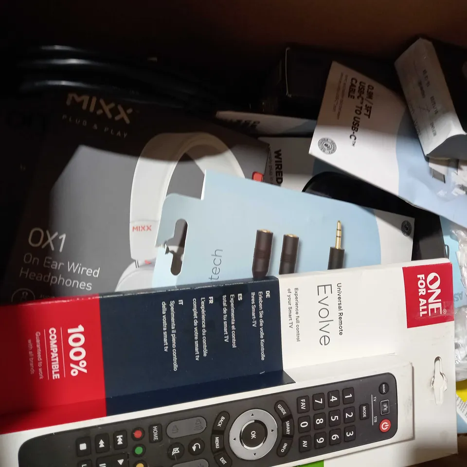 BOX OF APPROXIMATELY 15 ASSORTED ELECTRICAL ITEMS TO INCLUDE TRUE WIRELESS EARBUDS, KID'S HEADPHONES, USB-A TO USB-C CABLE, ETC